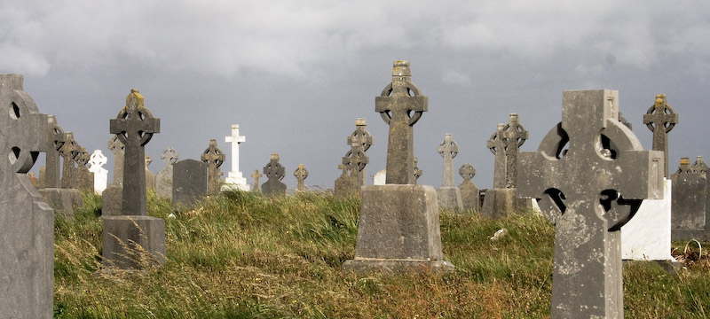 Spectacular cemetary near the beach on Inishmore.