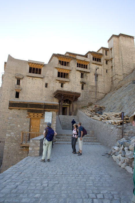 Approaching the palace