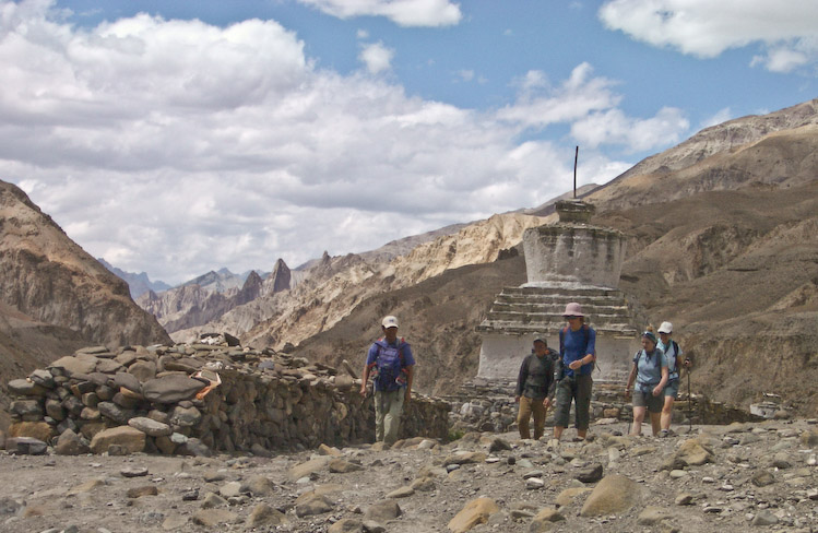 Mani wall and chorten.